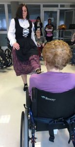 Nueva centenaria en la Residencia de mayores Txurdinagabarri