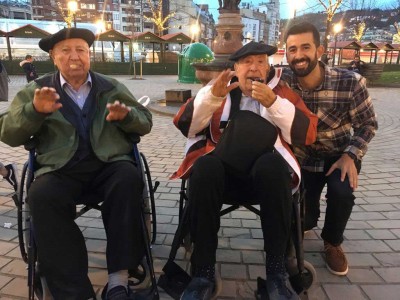 Salidas navideñas de la Residencia de mayores Txurdinagabarri