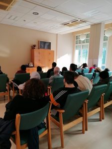 Azaroaren 25a babestu dugu Egonaldi Ertaineko Unitatean