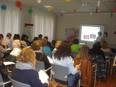 Familiares de la Residencia Txurdinagabarri aprenden sobre la disfagia en las personas mayores Curso sobre disfagia en la Residencia Txurdinagabarri de personas mayores