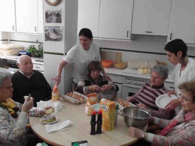 Preparando flan de naranja Preparando flan de naranja