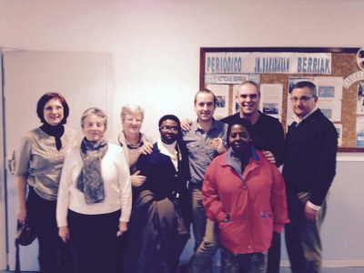Asistentes a la celebración de Navidad en el centro de personas mayores Joxe Miel Barandiaran de Durango