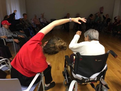 Jarduera berria Txurdinagabarri Egoitzan: yoga egokitua Jarduera berria Txurdinagabarri Egoitzan: yoga egokitua