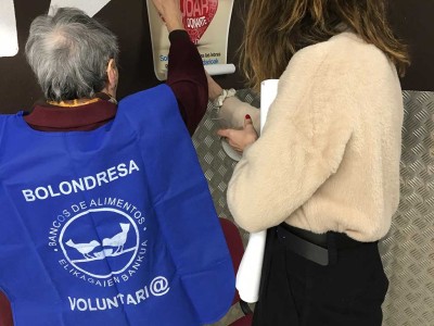 La Residencia de mayores Txurdinagabarri colabora con el Banco de Alimentos