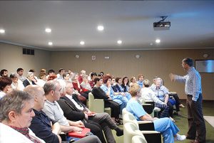 La Identidad Hospitalaria define nuestro trabajo asistencial Nortasun abegikorrak gure laguntza-lana definitzen du