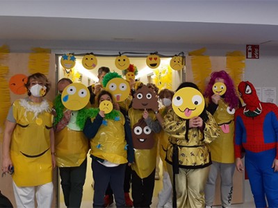 Emoji dibertigarri batzuek protagonizatu dituzte 2021eko Aita Menni Inauteriak