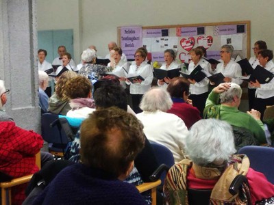 Cantando bilbainadas con el Coro del Club de Jubilados de Bolueta Visita del Coro del Club de Jubilados de Bolueta