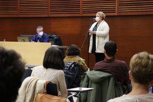 Egoitzetako 140 profesionalek formakuntza jaso dute Aldundiaren eta Aita Menniren eskutik