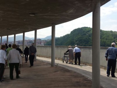 Aire zabalean zabaltzan