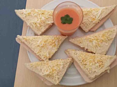 Taller de cocina en el Centro de Día de personas mayores Joxe Miel Barandiaran de Durango Taller de cocina