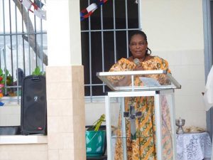 Ahizpa Ospitalariek urtarrilean irekiko dute berriro Monroviako Klinika Anbulatorioa Ahizpa Ospitalariek urtarrilean irekiko dute berriro Monroviako Klinika Anbulatorioa