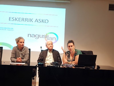 Nagusilanek ‘Zilarrezko haria’ izeneko doako telefono zenbakiaren berri eman dio Aita Menniri