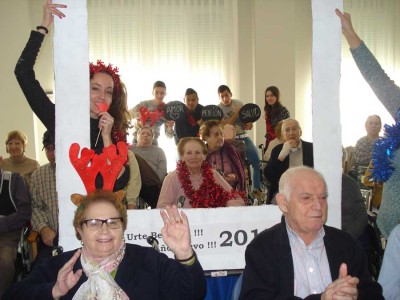 Gabonetako jarduerak Txurdinagabarri egoitzan Gabonak 2015