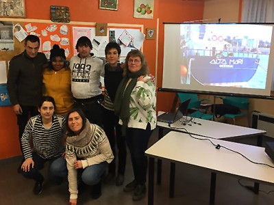 Arrasateko Eguneko Ospitaleak kezka erakutsi du Greziako kanpalekuetan dauden errefuxiatuengatik