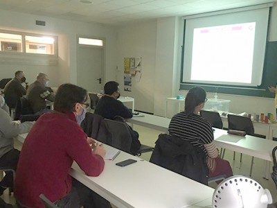 Aita Mennik Deustuko Unibertsitateko graduondo berri batean parte hartu du humanizazio eta laguntasun espiritualera zuzenduta