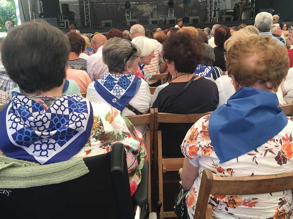 Bilbainadas en la Pérgola y en la Residencia de personas mayores Txurdinagabarri Bilbainadas en la Përgola