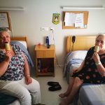 Geure izozkiak egiten Txurdinagabarrin Taller de helados en la Residencia geriátrica Txurdinagabarri