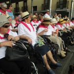 Viendo el txupinazo de Villabona