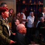 Visita de la Residencia de personas mayores Santiago de Villabona al Topic de Tolosa