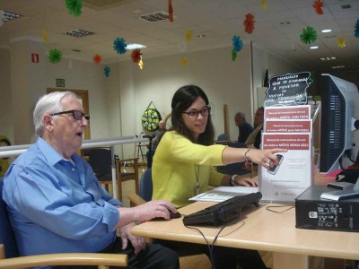 Aprendiendo a utilizar las nuevas tecnologías Teknologia berriak erabiltzen ikasten