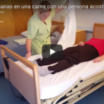 ¿Cómo cambiar las sábanas con una persona mayor o dependiente encamada?