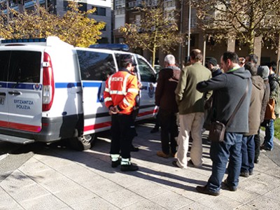 Arrasateko EPSZk bide-segurtasunari buruzko aste bat antolatu du