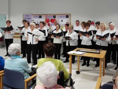 Las canciones del Coro Umore Ona alegran Txurdinagabarri Umore Ona en Txurdinagabarri