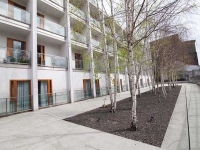 Residencia de Personas Mayores Joxe Miel Barandiaran Patio de la Residencia de personas mayores Barandiaran de Durango, Bizkaia