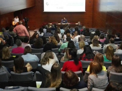 El síndrome de Angelman en España: analizamos la visión de las familias El síndrome de Angelman en España: analizamos la visión de las familias