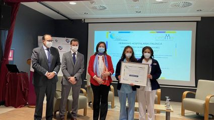 Urrezko Akreditazioa Palentziako Hermanas Hospitalarias Laguntza Zentroari ematea