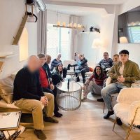 Visitamos "El salón de mi casa", el primer "cat café" de Euskadi Diversos momentos de nuestra estancia en el cat café El Salón de mi Casa