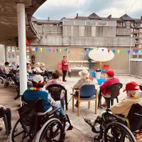 Udari ongi etorria ematen diogu Txurdinagabarri Egoitzan Jaia Txurdinagabarri adinekoen egoitzako zabaltzan