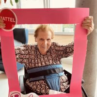 “Barbiek” panpinen mundura garamatza “Barbiek” panpinen mundura garamatza