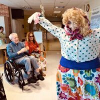 Aste Nagusiaz topera disfrutatzen Aste Nagusiaz topera disfrutatzen