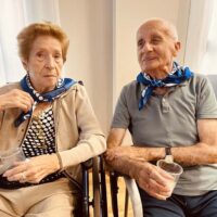 Aste Nagusiaz topera disfrutatzen Aste Nagusiaz topera disfrutatzen