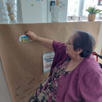 Urriaren 1a, Adinekoen Eguna Día de las Personas Mayores