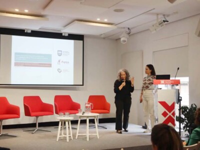 Gure ikerketa Atlas 2030 exoeskeletoarekin, Neuroerrehabilitazio Robotikoaren Iberoamerikako Foroan Irma García eta Nerea Meabe, Neuroerrehabilitazio Robotikoko Iberoamerikako Foroan