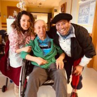 Olentzerok eta haren familiak bisitatu gaituzte Olentzerok eta haren familiak bisitatu gaituzte