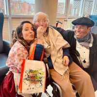 Olentzerok eta haren familiak bisitatu gaituzte Olentzerok eta haren familiak bisitatu gaituzte