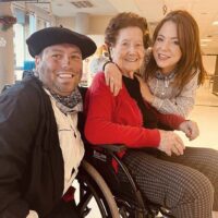 Olentzerok eta haren familiak bisitatu gaituzte Olentzerok eta haren familiak bisitatu gaituzte