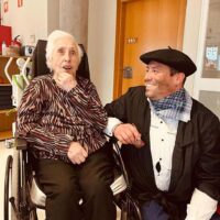 Olentzerok eta haren familiak bisitatu gaituzte Olentzerok eta haren familiak bisitatu gaituzte