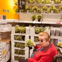 Goizean erosketak egiten Ikean Goizean erosketak egiten Ikean