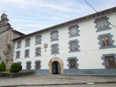 Centro Ibarra (antes Jesús-María) de discapacidad intelectual en Orozko (Bizkaia)