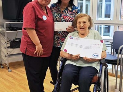 Azoka solidarioan bildutako dirua entregatu diogu Bizkaiko Elikagaien Bankuari Azoka solidarioan bildutako dirua entregatu diogu Bizkaiko Elikagaien Bankuari