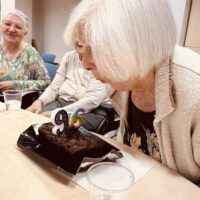 Belaunaldiarteko urtebetetzea Belaunaldiarteko urtebetetzea