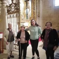 Adineko pertsonenganako begirada aldatzeko puzzle bat