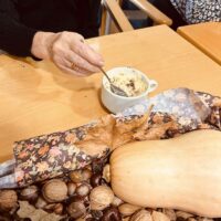 Txurdinagabarri da la bienvenida al otoño con música, tertulia y "mug cake" Txurdinagabarri da la bienvenida al otoño con música, tertulia y "mug cake"