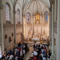 El obispo de San Sebastián oficia una eucaristía en nuestra iglesia para celebrar el Año Jubilar con nuestros pacientes