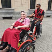 Recorriendo la ciudad en bicicleta