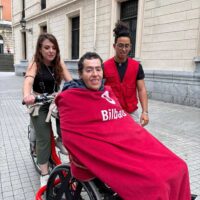 Recorriendo la ciudad en bicicleta